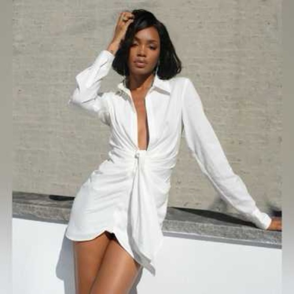 NWT Choosy St. Crosby Plunging White Long Sleeve Mini Dress